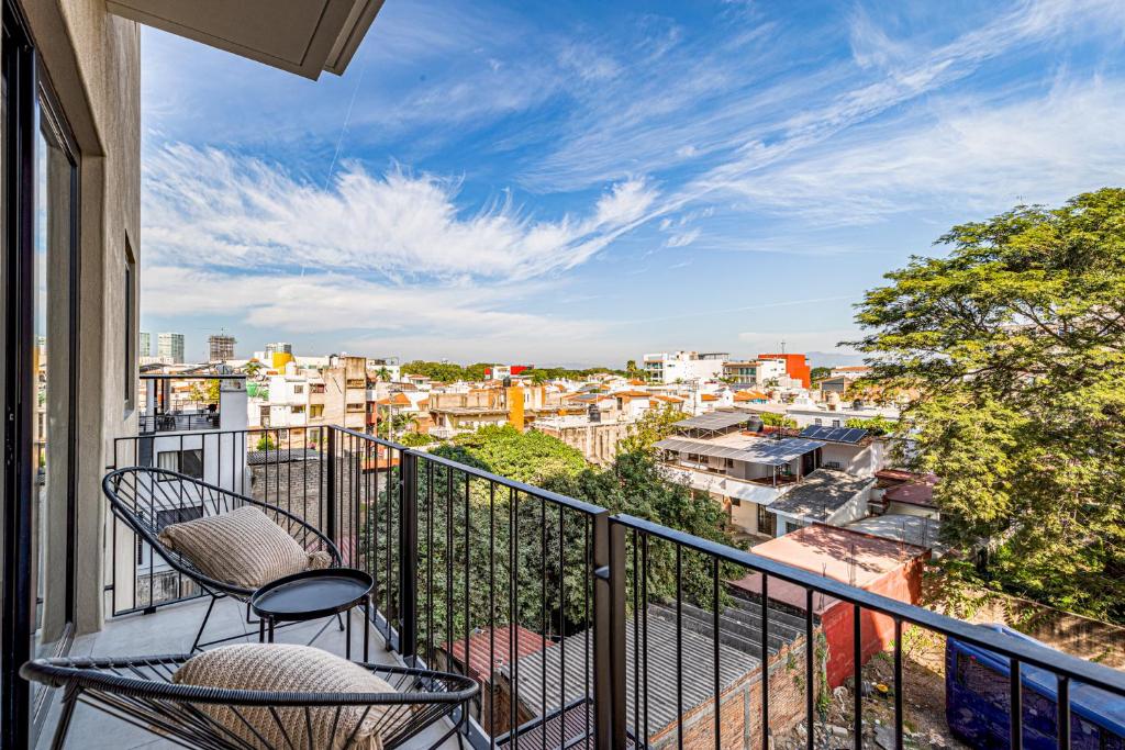 Roma Encore Modern Condo Versalles 308 - 2