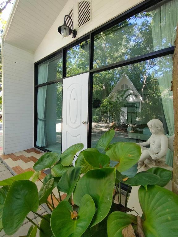 Exterior view, Muaan Resort in Suphan Buri