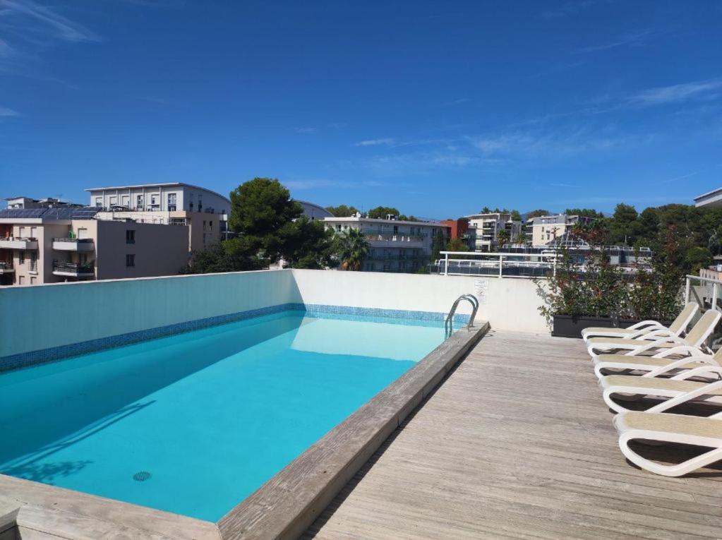T2 Antibes - confort et cosy - piscine - 4
