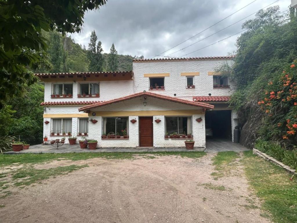 casa para 10-12 en la montaña, pileta, viñedo y naturaleza - 1