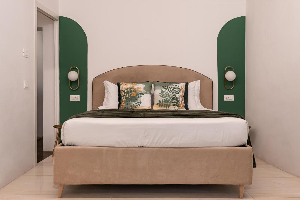 The Heritage Apartment 4 Guests Piazza di Spagna & Trevi - 2
