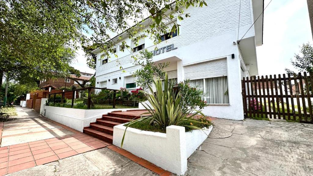 Hotel Maresias - 1