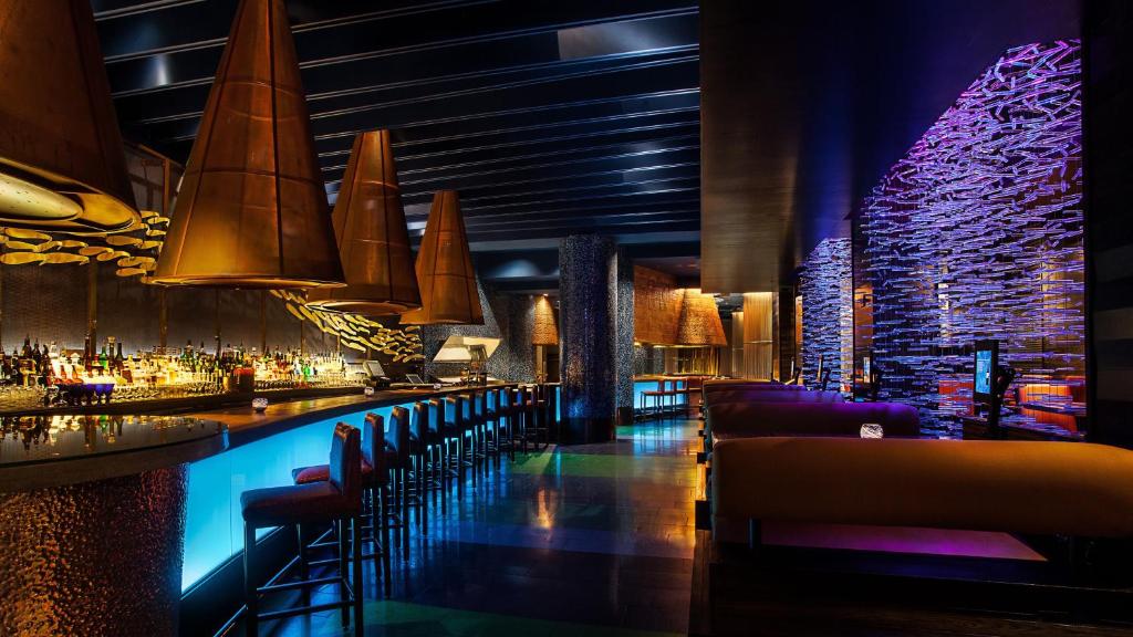 Bar/lounge