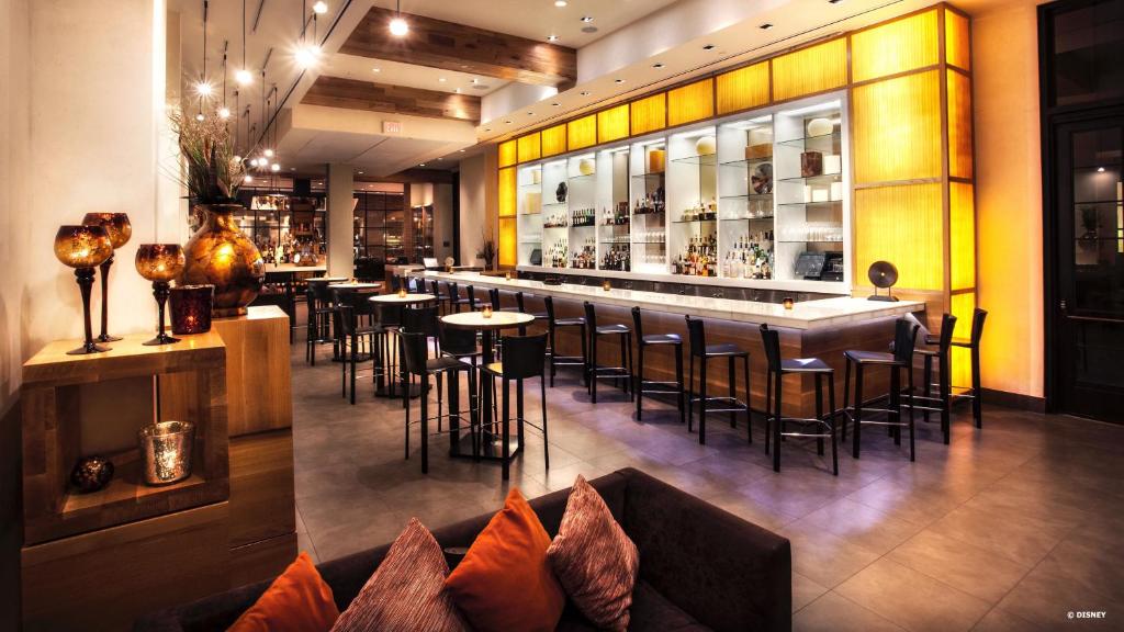 Bar/lounge