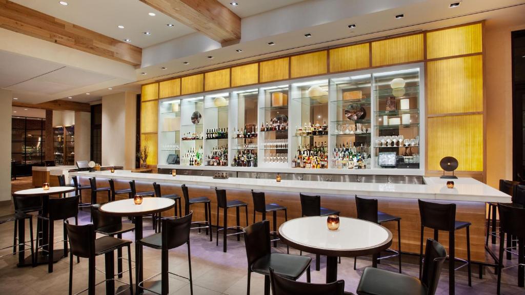 Bar/lounge