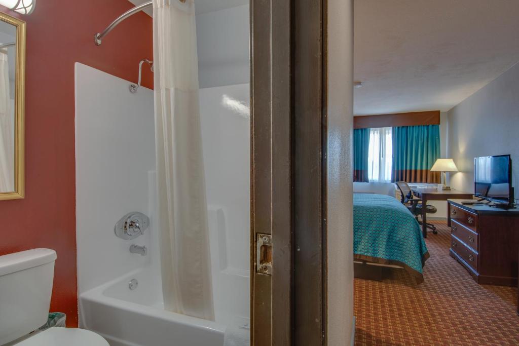 Vagabond Inn Executive Hayward photo