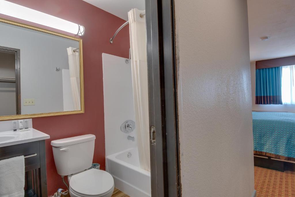 Vagabond Inn Executive Hayward photo