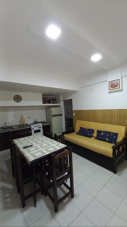 Departamento 1 - Calle 7 - Santa Teresita - 1
