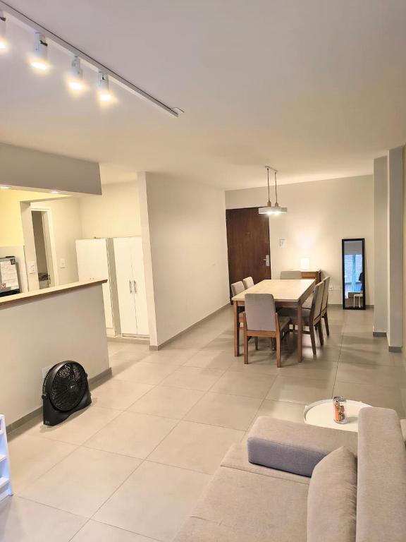 HERMOSO - CATEGORIA Departamento 90 m2 CENTRO con COCHERA opcional - 4