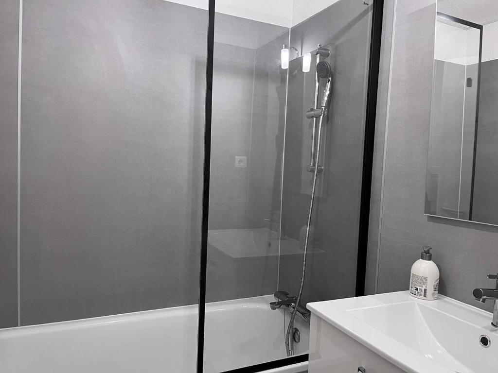 Charmant appartement rénové à Cauterets - 4 pers - FR-1-812-152 - 3