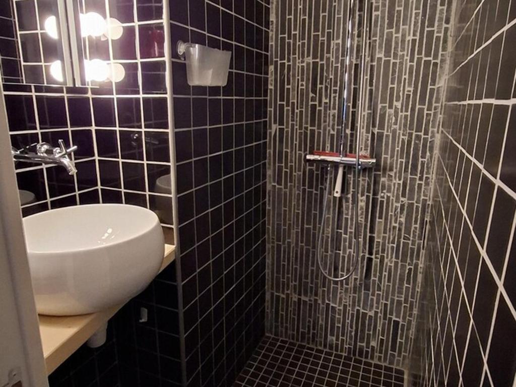 Appartement central avec grande terrasse Sud pour 4 personnes - FR-1-836-61 - 2