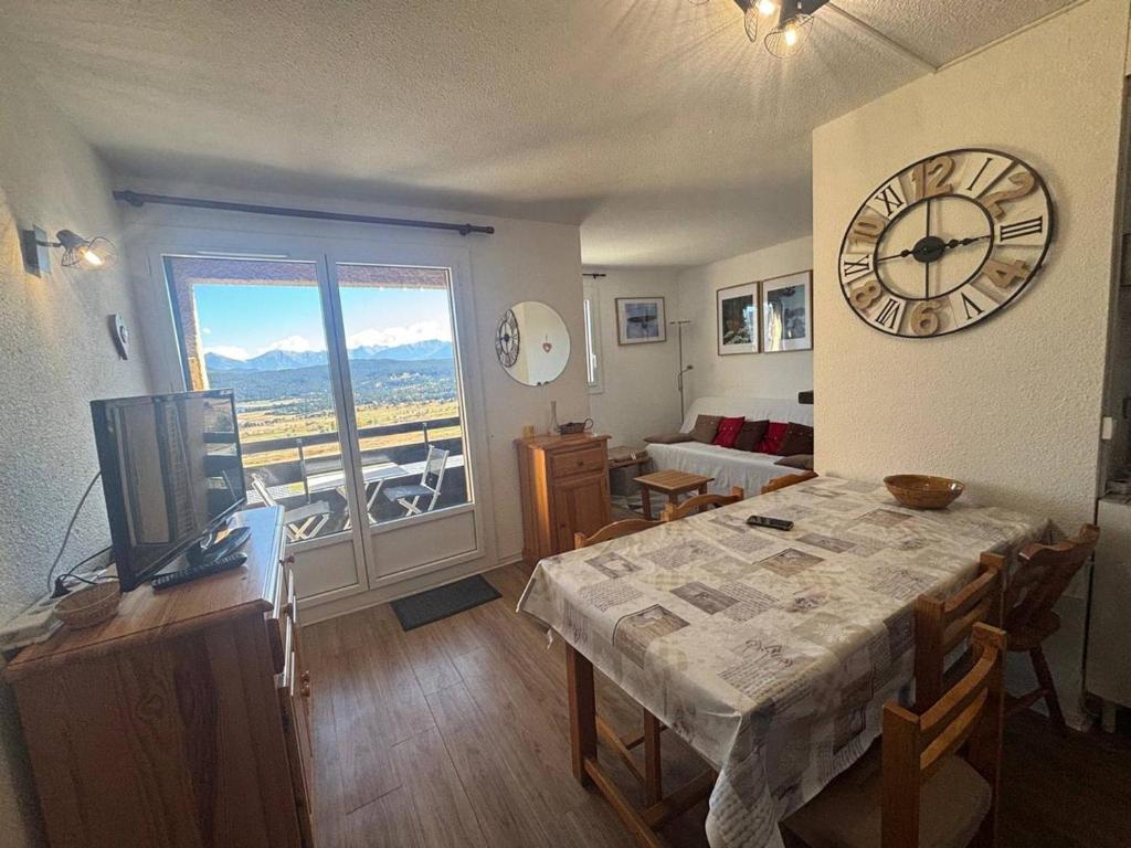 Appartement T3 aux Angles avec balcon et vue lac - 1