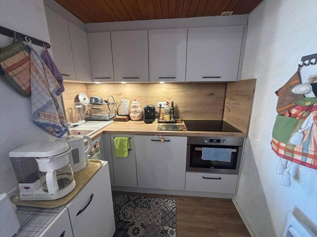 Appartement T3 aux Angles avec balcon et vue lac - 2