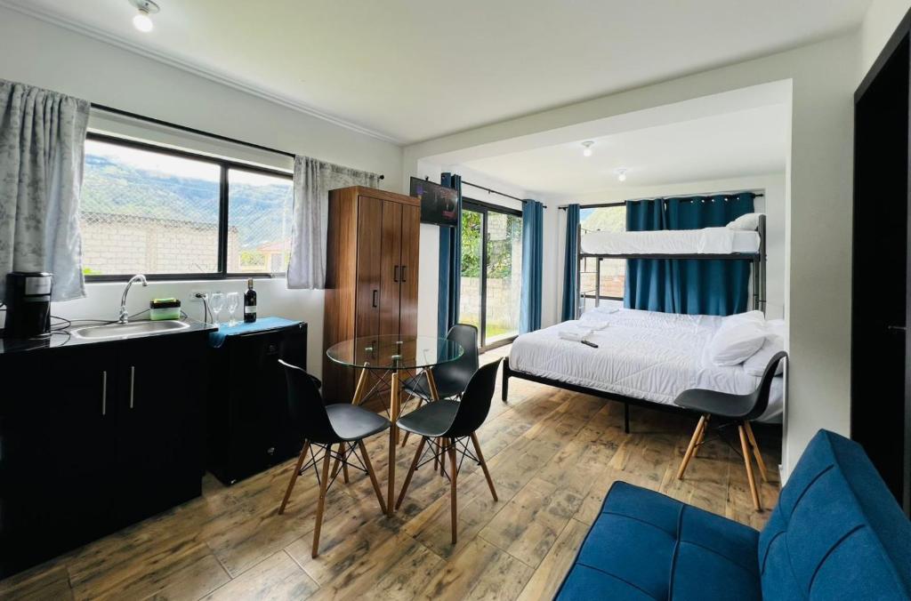 Urban Ground Suite - 1