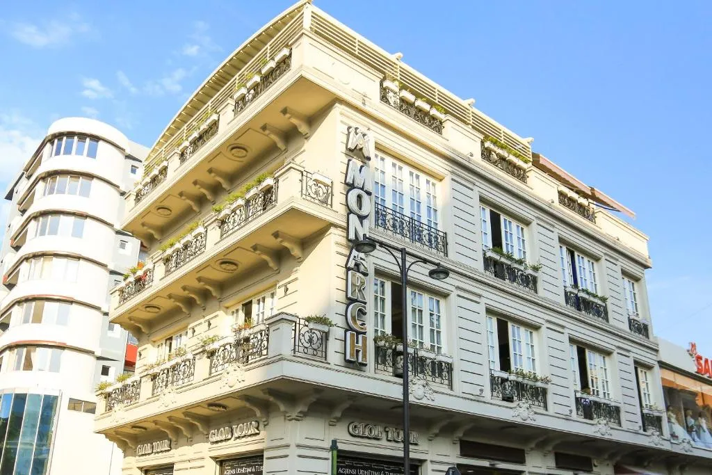 Hotel Monarch, hotel in Elbasan
