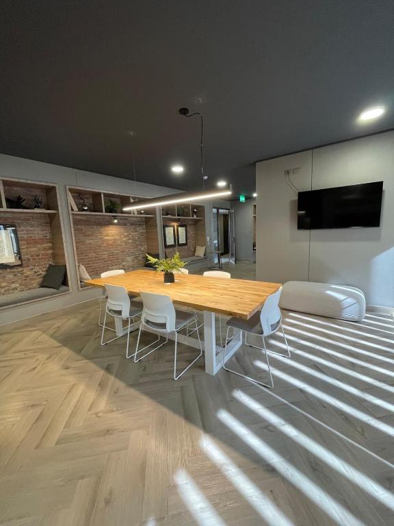 Air Conditioning, Pool, Bedding Towels, Gym, Wifi 6, Free Parking Level 20 - 4