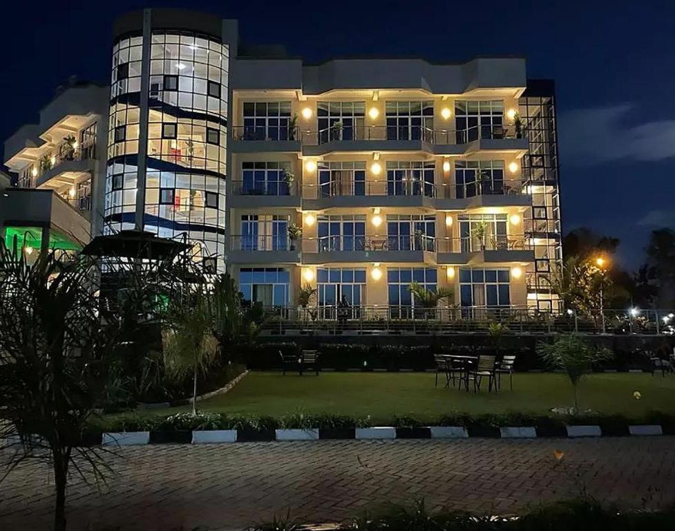 Gallery Detail: Cool Luxury Smart Apartments Kigali From 20