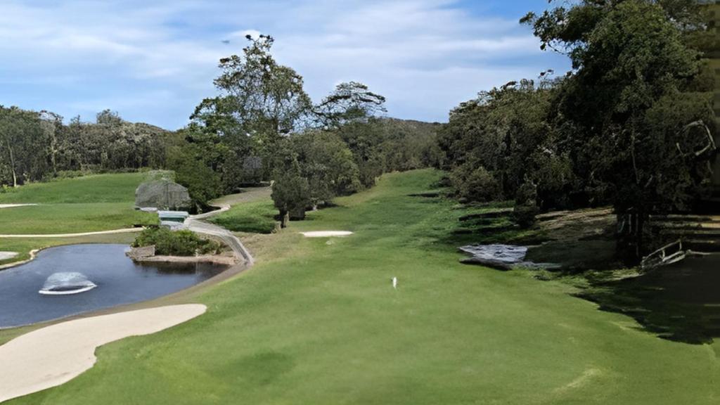 Golf course [on-site]