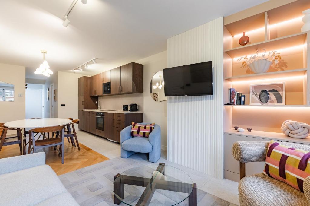Elegant bright and air-conditioned 2 Bedroom apartment in Bastille - 5