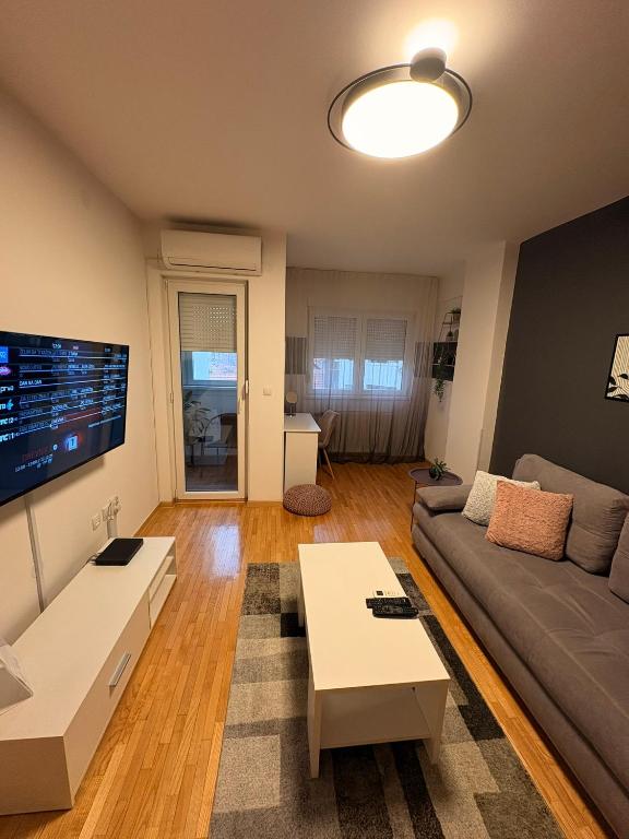 NAR Royalton Apartment #27 Free Parking - 2