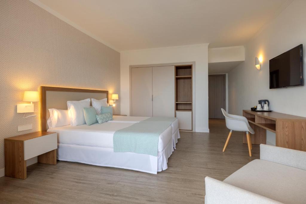 Alua Atlantico Golf - All Inclusive — Hotel rooms in Golf Del Sur, Canary Islands
