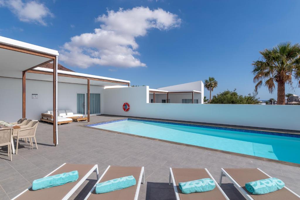 Ereza Hoopoe Villas — Playa Blanca, Canary Islands