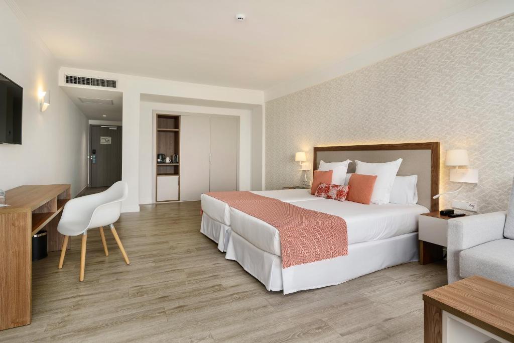 Alua Atlantico Golf - All Inclusive — Hotel rooms in Golf Del Sur, Canary Islands