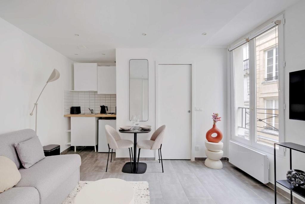Charming studio - AC- 2P- Sentier - 3