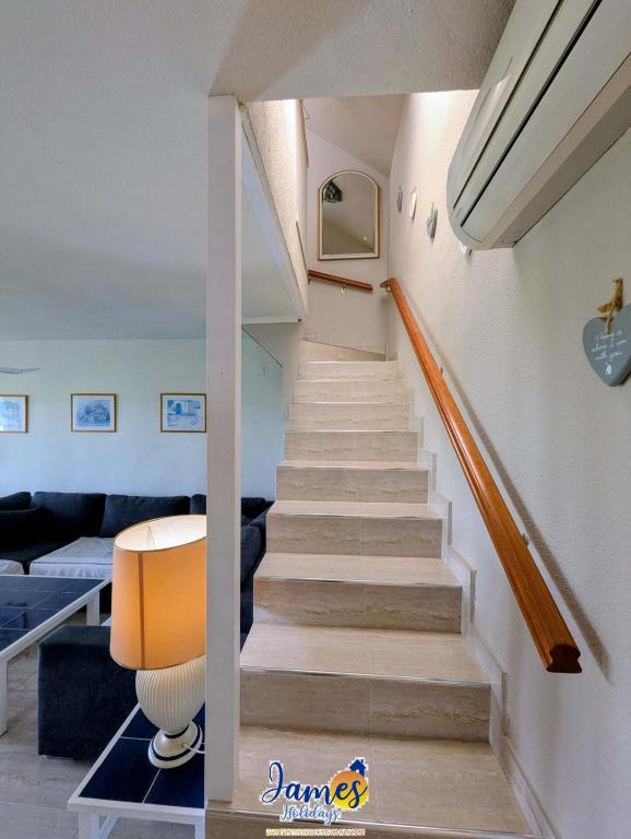 Sunny 2 Bedroom Apartment with Rooftop Solarium and Golf Views VM84 - 3
