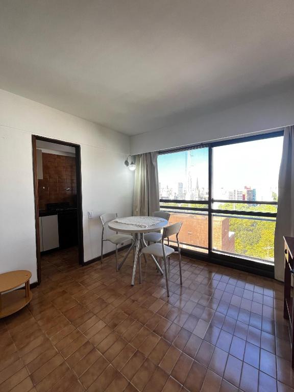 Departamento en La Perla, Mar del Plata, vistas panoramicas, a metros del mar - 2