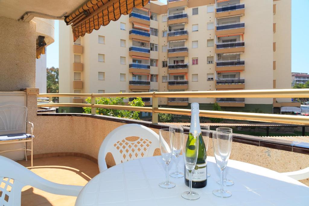 UHC Cordoba Family Complex - 5