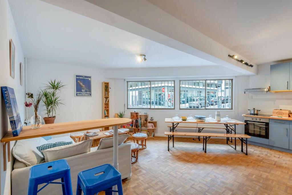 Apartment with 3 bedrooms in Marseille - 4