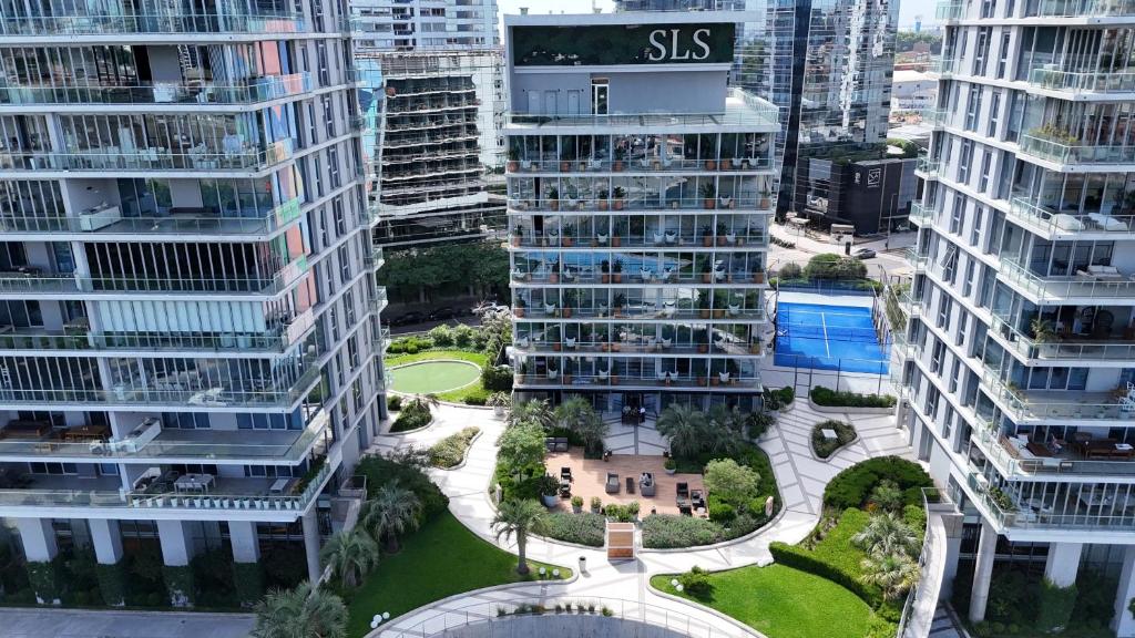 SLS Luxury SUITE Hotel 5 stars - 2