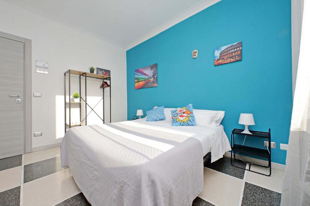 The blue room Rome - 1