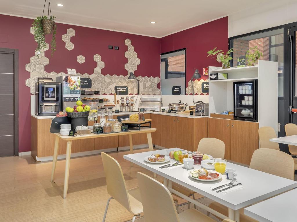 B&B Hotel Como レストラン