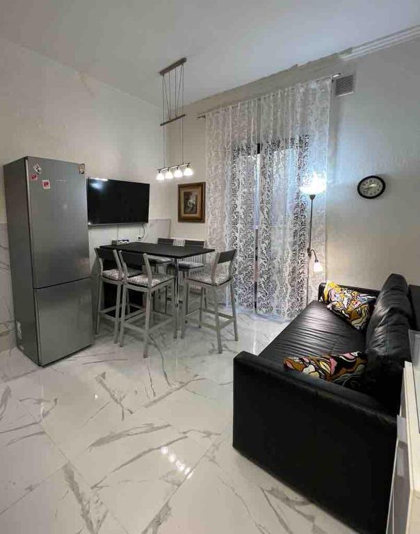 Modern apartment with two terraces in the city center - 3