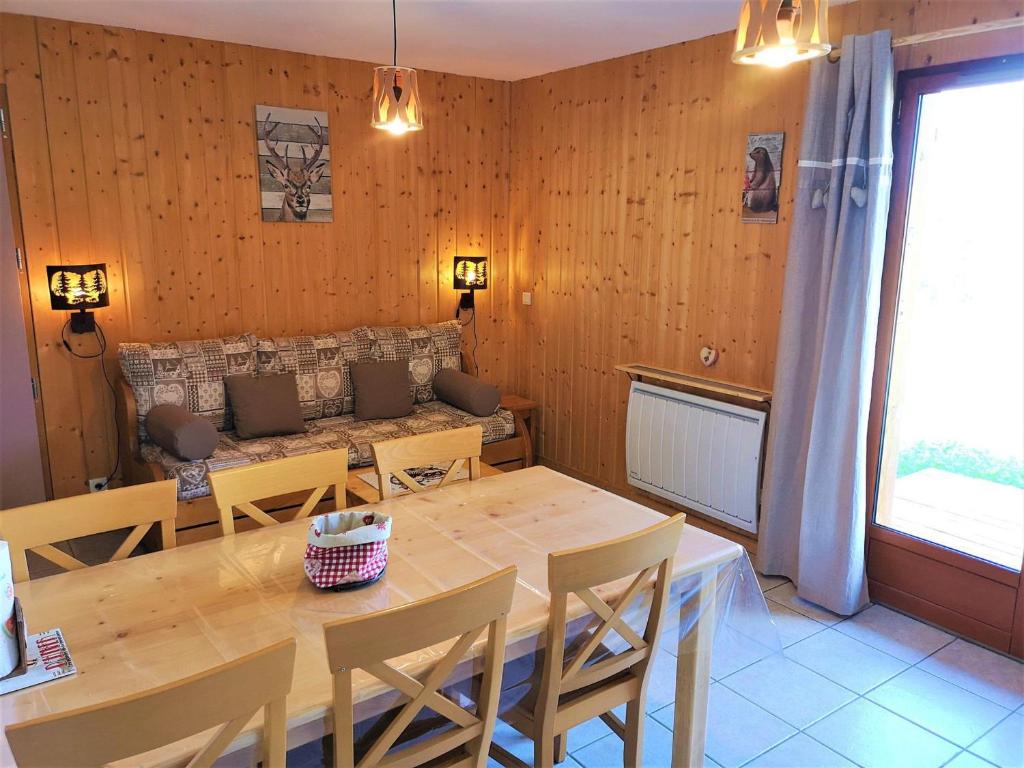Chalet rénové 7 pers avec terrasse, local ski et parking gratuit - FR-1-863-11 - 3