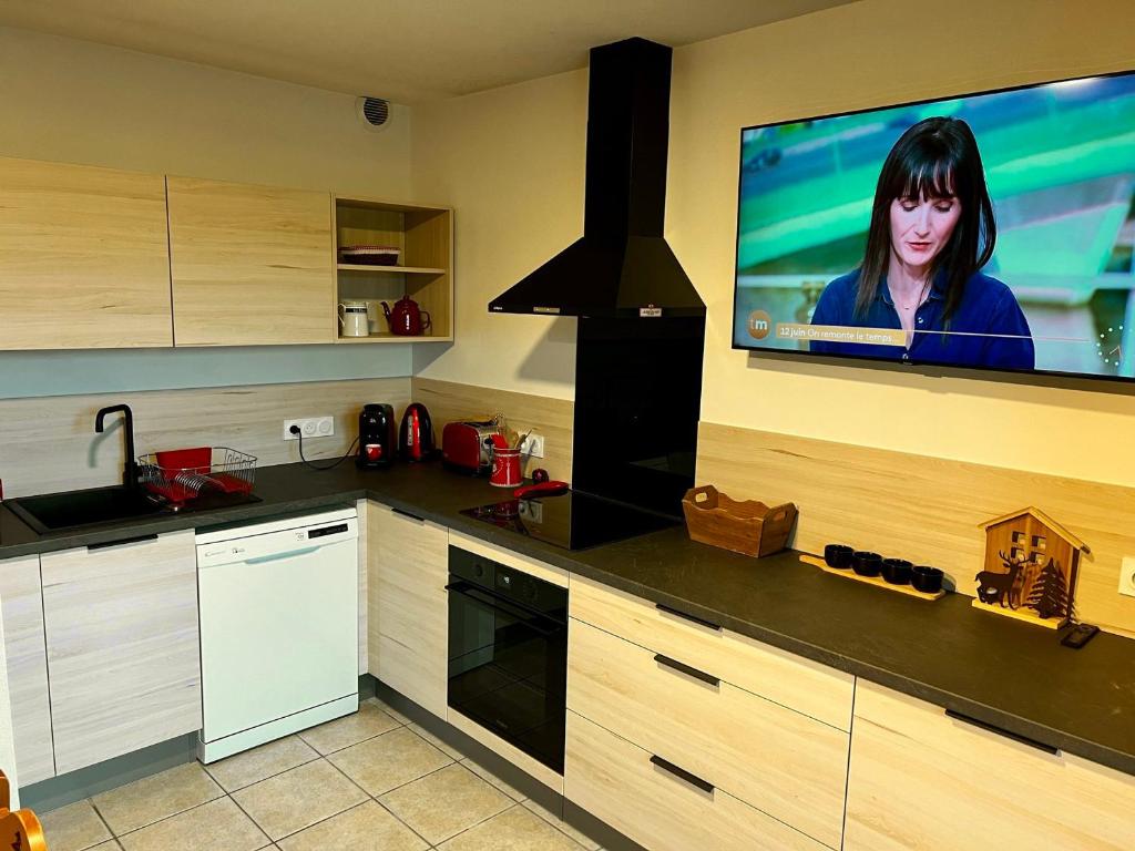 Chalet rénové 6 pers, TV connectée, WiFi, parking, animaux admis - FR-1-863-17 - 5