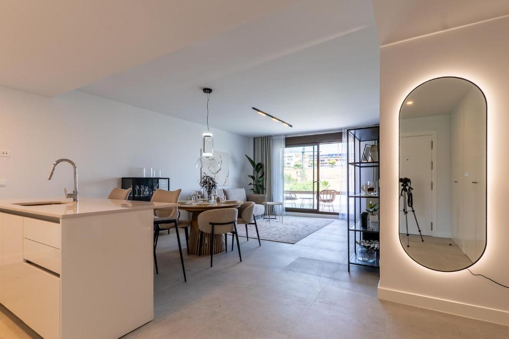 Modern apartment with sea view and terrace - 2