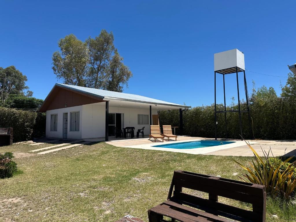 Casa con pileta privada en complejo de cabañas CABLE A TIERRA Syrah San Rafael - 1