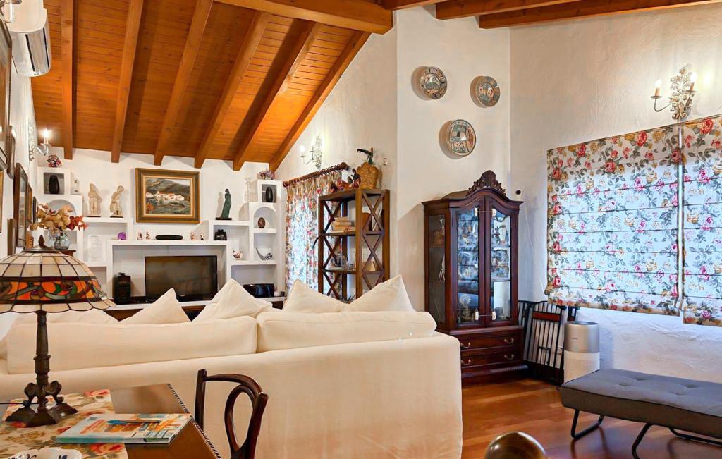 Stunning Home In Mijas - 4