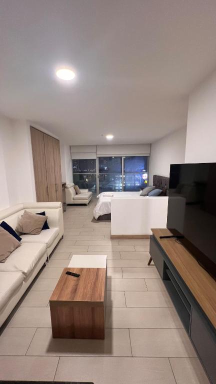 ONE, Luxury Carolina Suite - 1