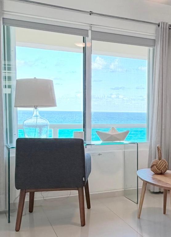 Beachfront Three-Story Coastal Penthouse, 3BR-3BA - 5