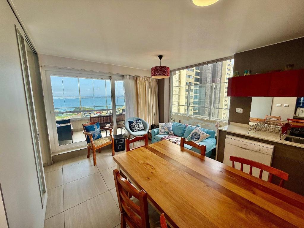 Apartment with Beautiful Sea View - 2