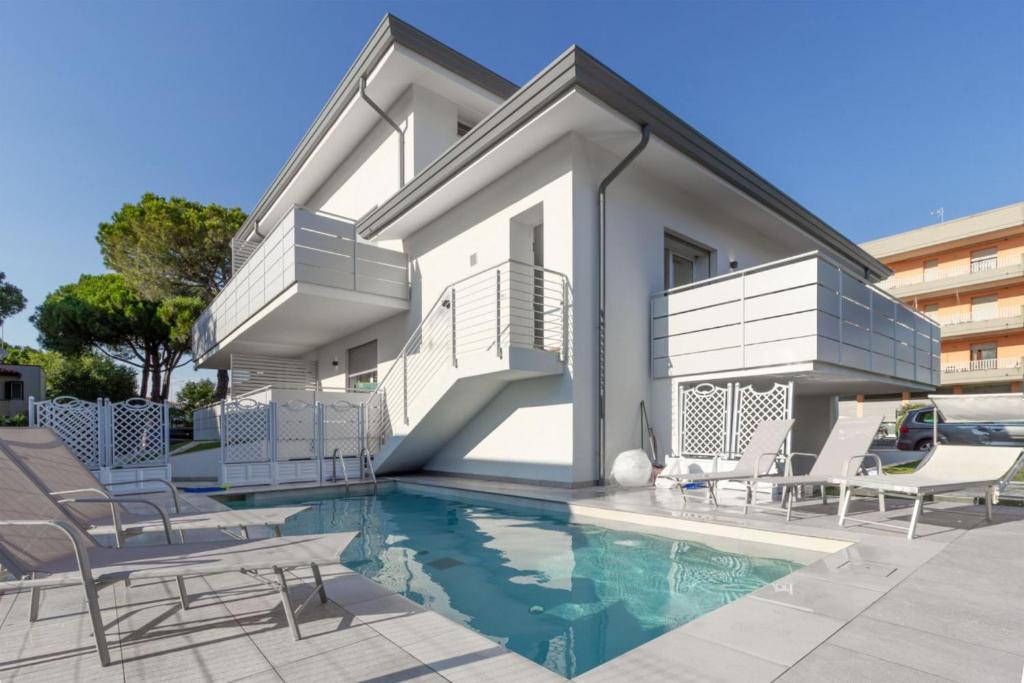 Trendy flat with shared pool and terrace - 1
