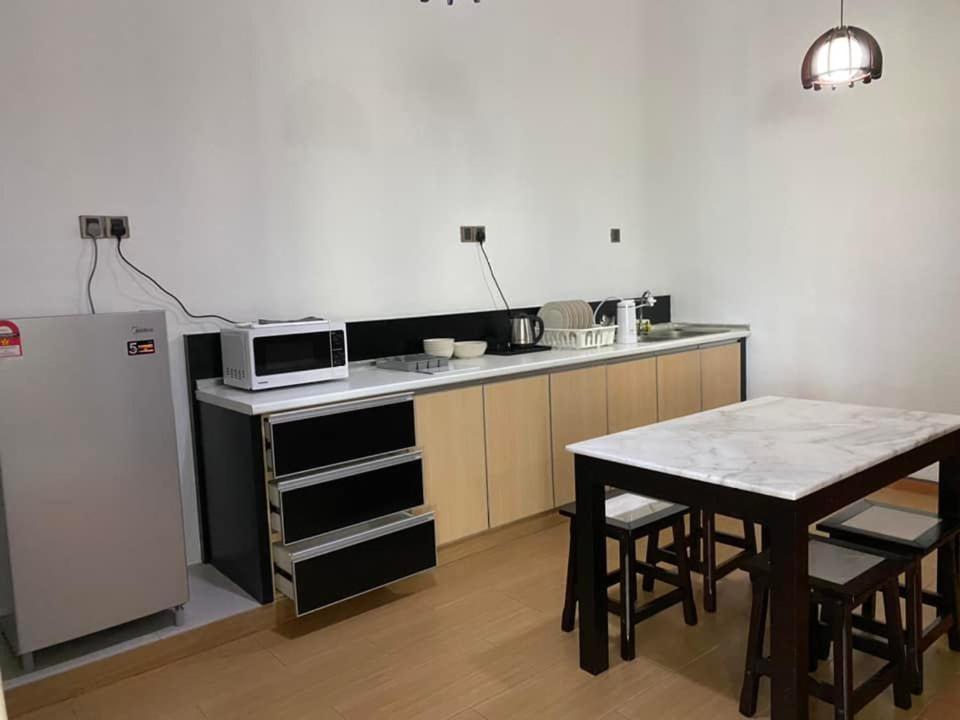 Suria Suites Apartment & Guesthouse