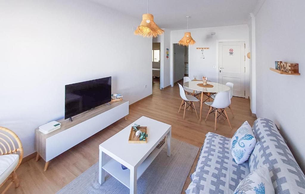 Amazing Apartment In Barbate With Wifi - 2