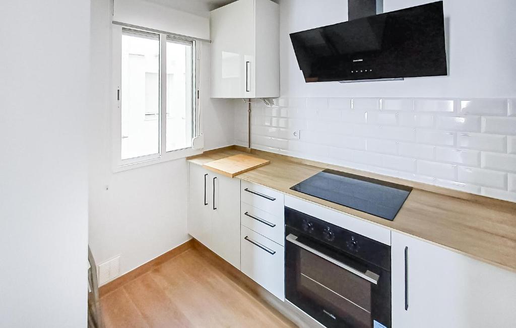 Amazing Apartment In Barbate With Wifi - 5