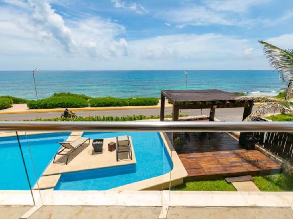 SEA-FRONT VILLA, Isla Mujeres! Stunning Sea Views! - 3