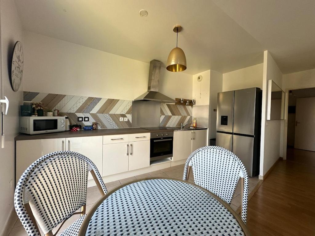Two-bedroom suite - 4